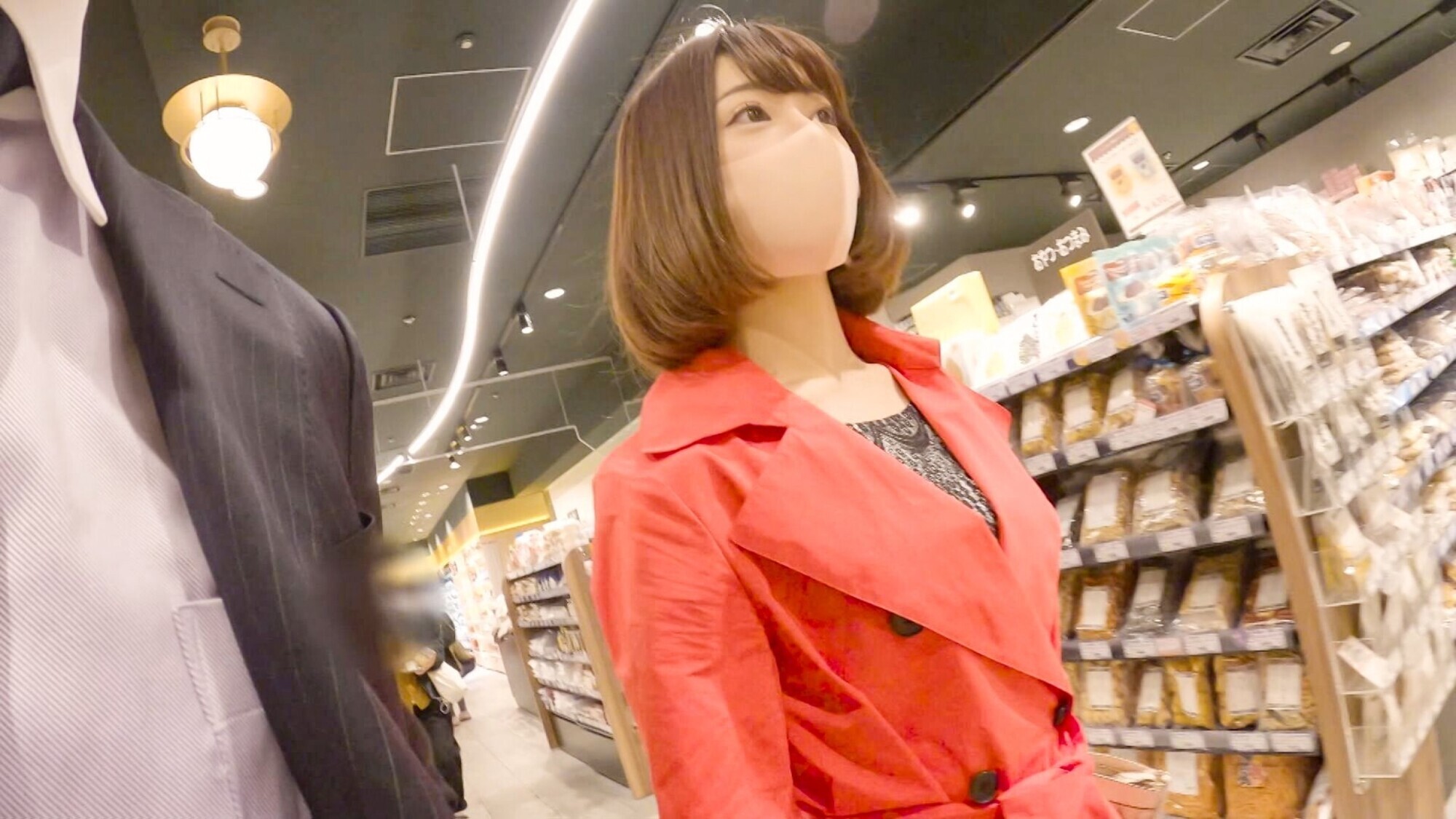 気持ちいいッ!!連呼するスレンダーモデルに生中出し!!極上パパ活女子を体力の限界までイカせまくったハメ撮り記録 画像1