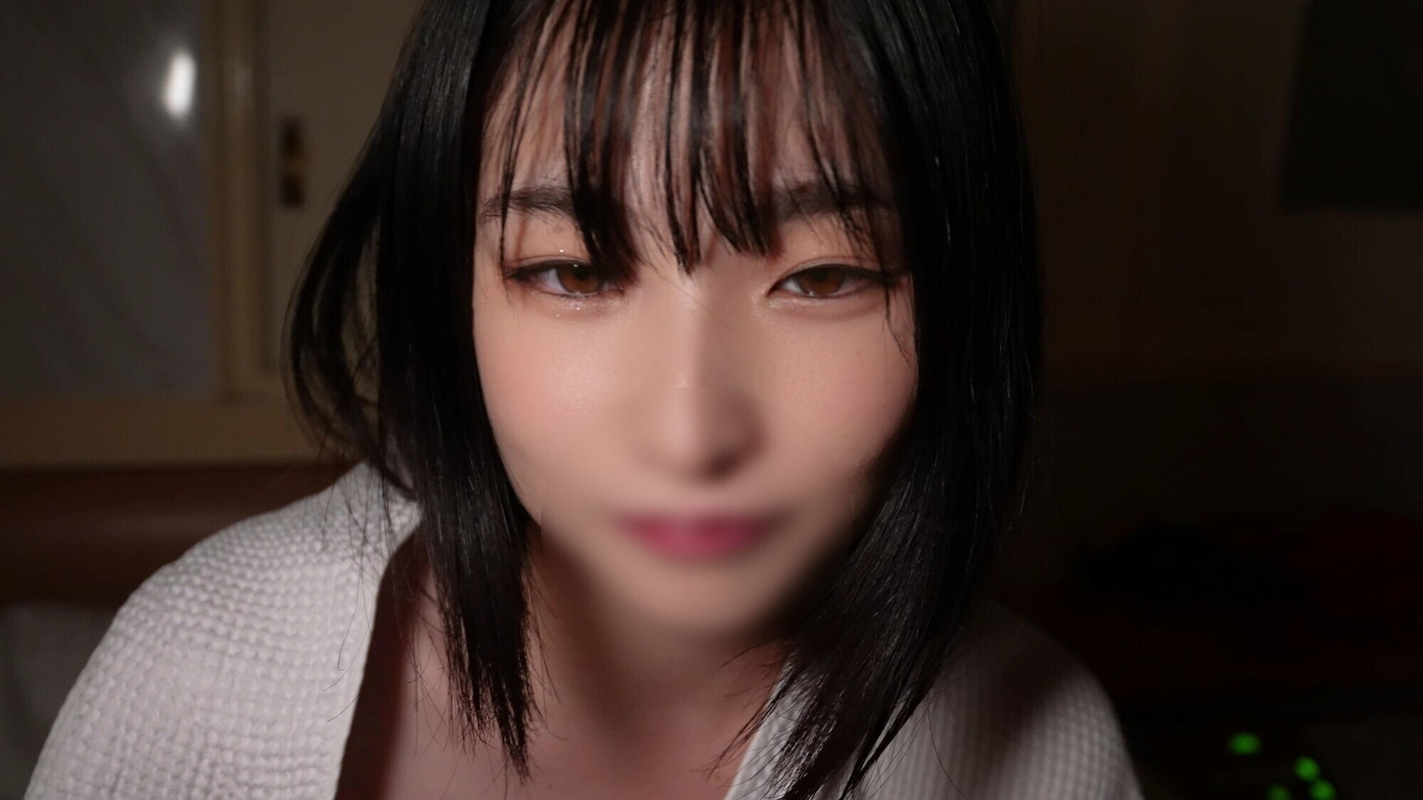 小柄で清楚な彼女は実はエッチな小悪魔ビッチ!黒髪ショートののんちゃんとの生々しいハメ撮り映像! 画像1