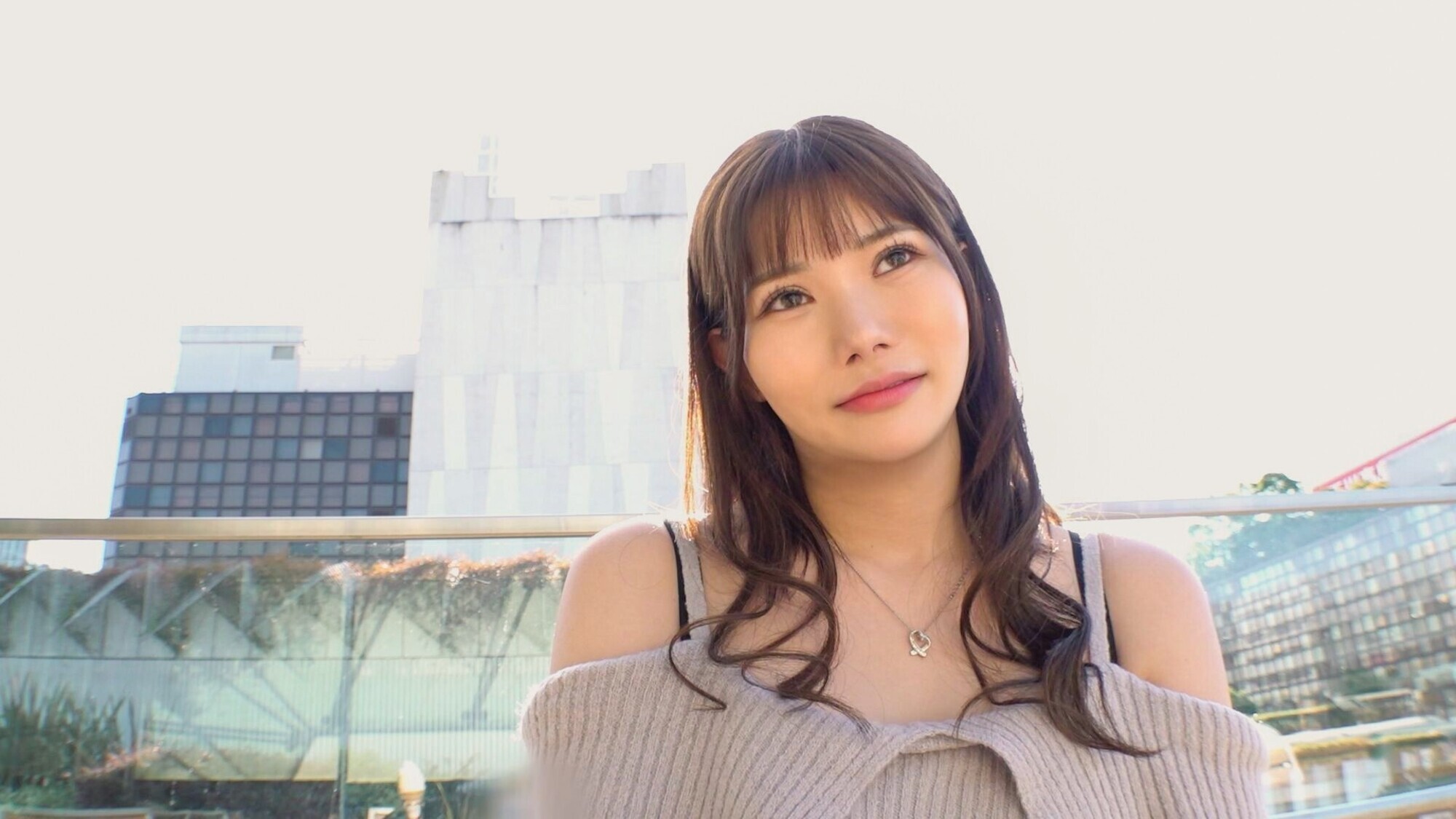 超神乳Iカップ配信者をガチで口説いてやっとDM交換→会えたら中で無言フィニッシュwww 元カレに浮気されたぽちゃカワ配信者20歳の神ボディを独占ハメ撮り! 1枚目