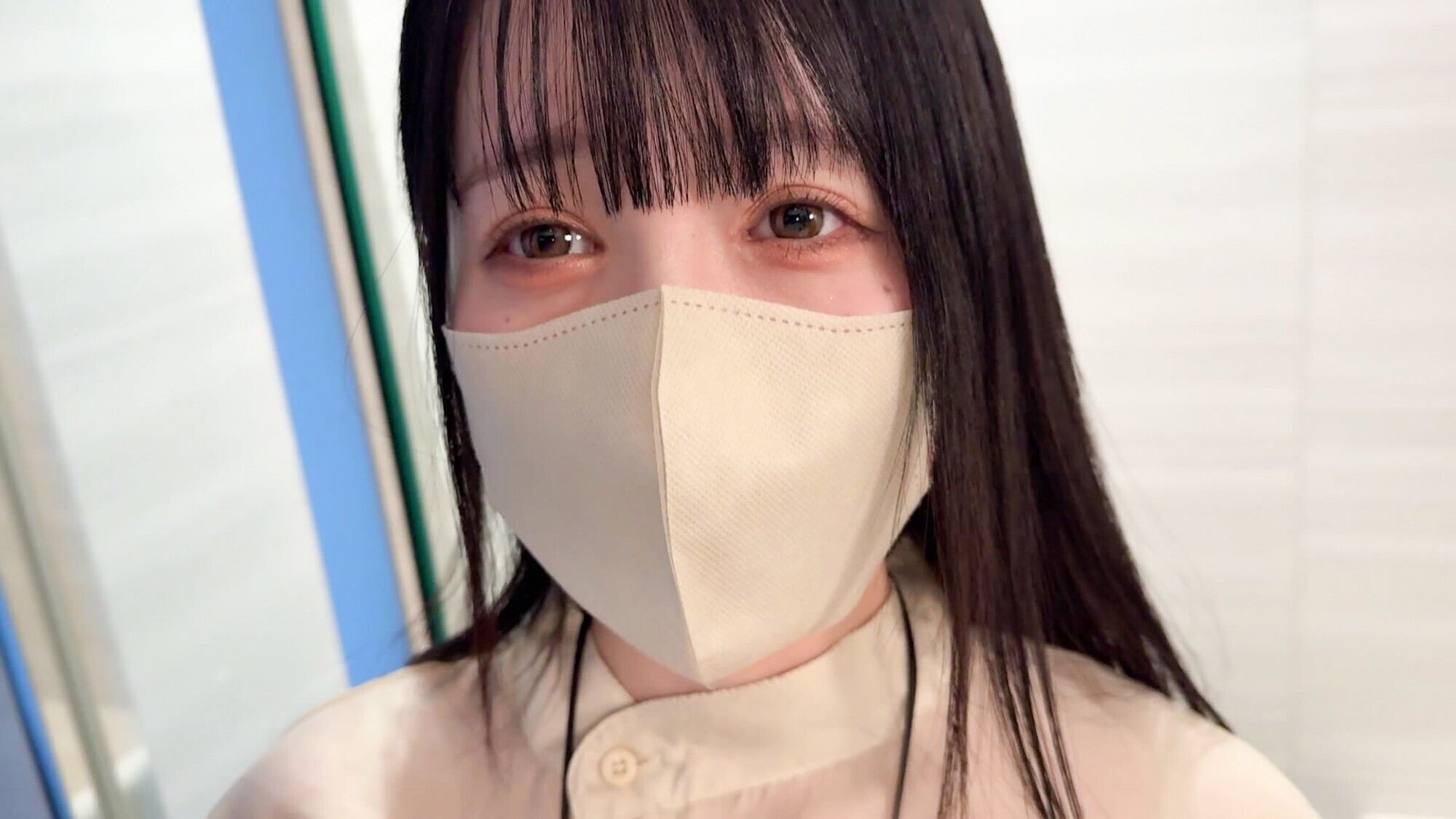 潜入！裏風俗！大金をはたいて実現した清楚系アイドル歌手との密会映像！ 画像2