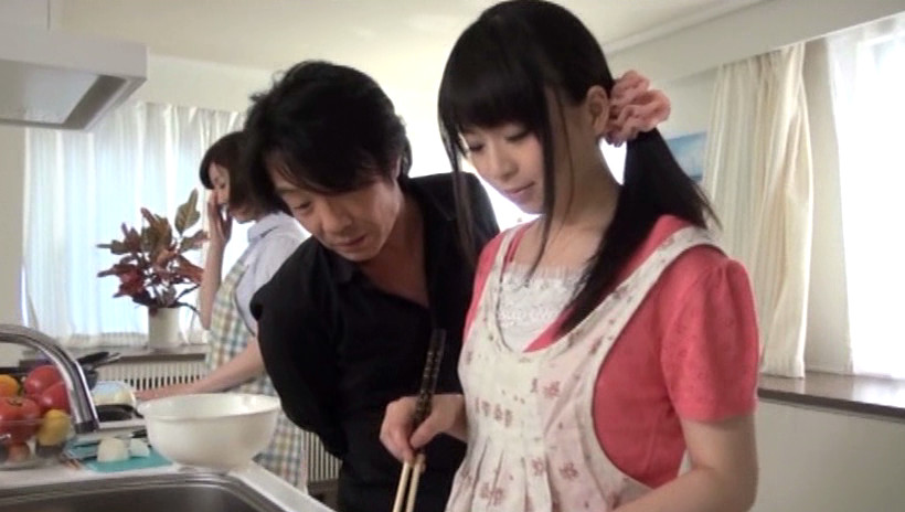 召し上がれ! 人妻3人クッキング 画像9