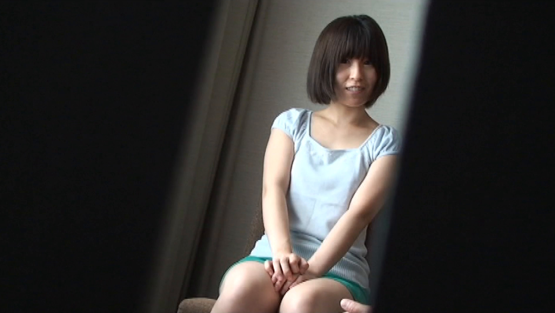 素人人妻さん 連れ込みナンパでセンズリ鑑賞 画像21