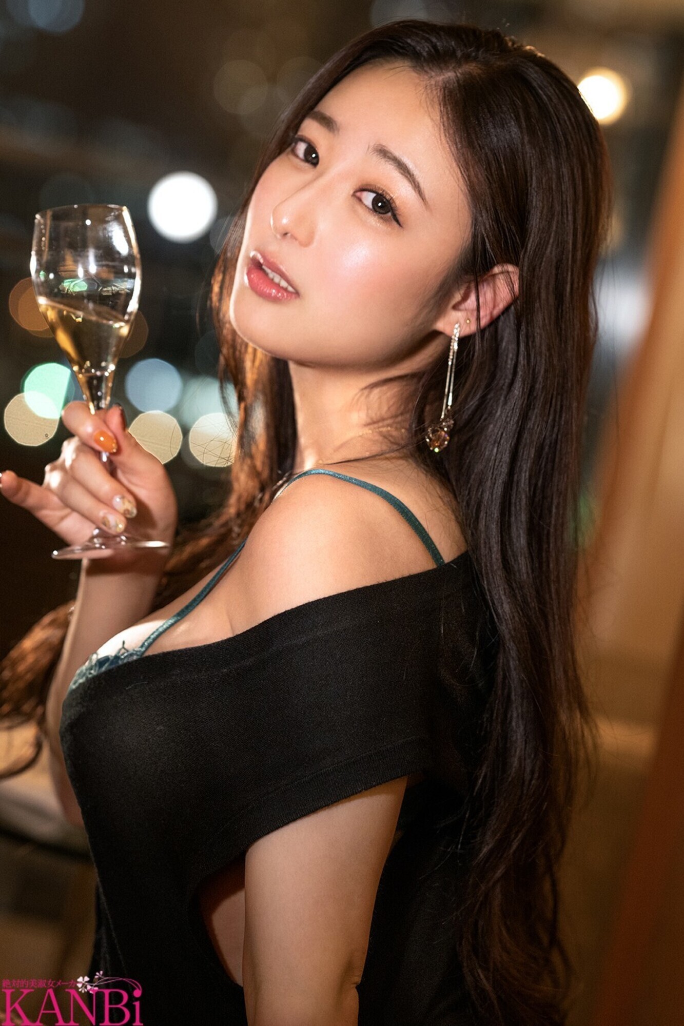 欲望ナイトクルーズ 1vs1密会セックス3本番 松岡すず 画像1