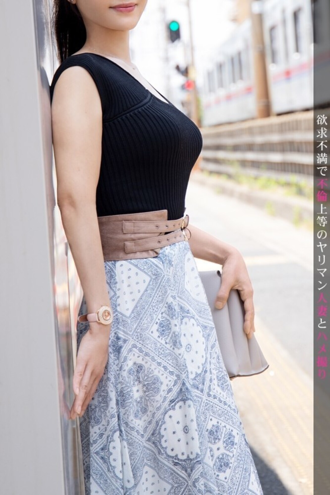 【見られて感じるムッツリスケベ】今からこの人妻とハメ撮りします。08 at 千葉県習志野市 見られたい願望が強すぎる巨乳妻が登場！1年あまりのセックスレスで溜まった欲求を、まさかのAV出演で晴らす！大きめな乳首を尖らせ豊満な乳を揺らし、子宮の奥の奥まで貫く激しいピストンでイキ狂う！ 画像4