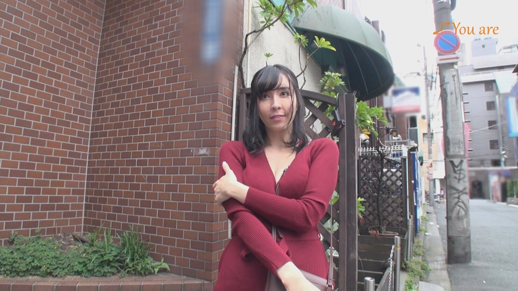 結婚4年目でお金と他人の肉棒に沼ったHカップ巨乳人妻痙攣痙攣でイキ狂う美人人妻NTRハメ撮りで中出し 画像2