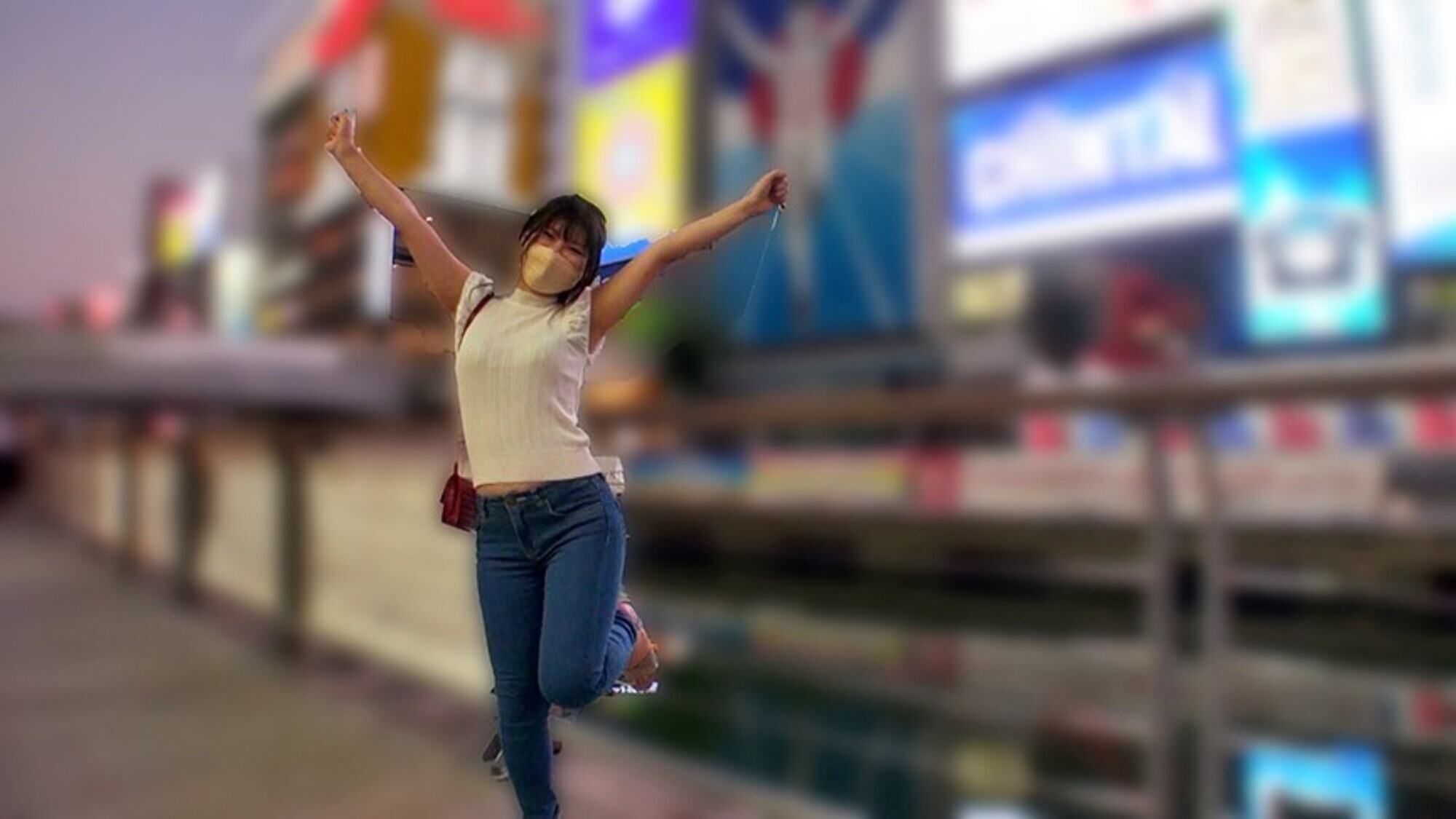 旦那以外で濡れる地方若妻あかりさん大阪在住25歳 「初ゴックンは小6でした」精子提供掲示板で男を漁る新婚妻ザーメン11発精飲 画像1