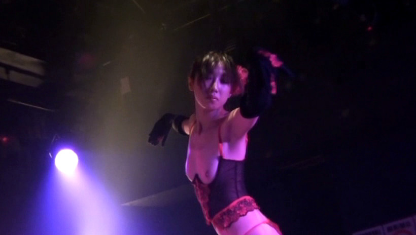 ストリップ劇場Ⅳ 潜入ルポ!!美人ダンサーの過激本番ナマ板ショー 画像3
