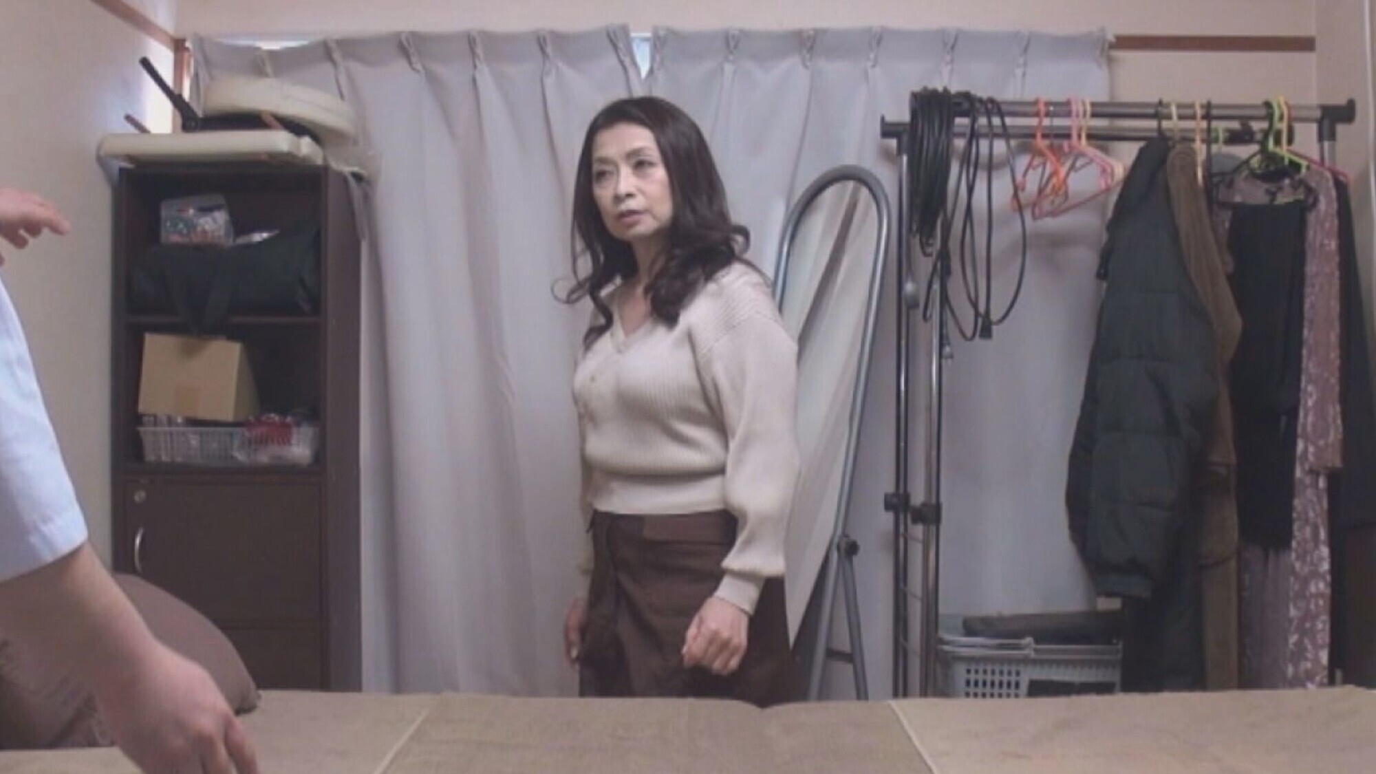 遠田恵未 魔法のオイルで快感マッサージ 画像1
