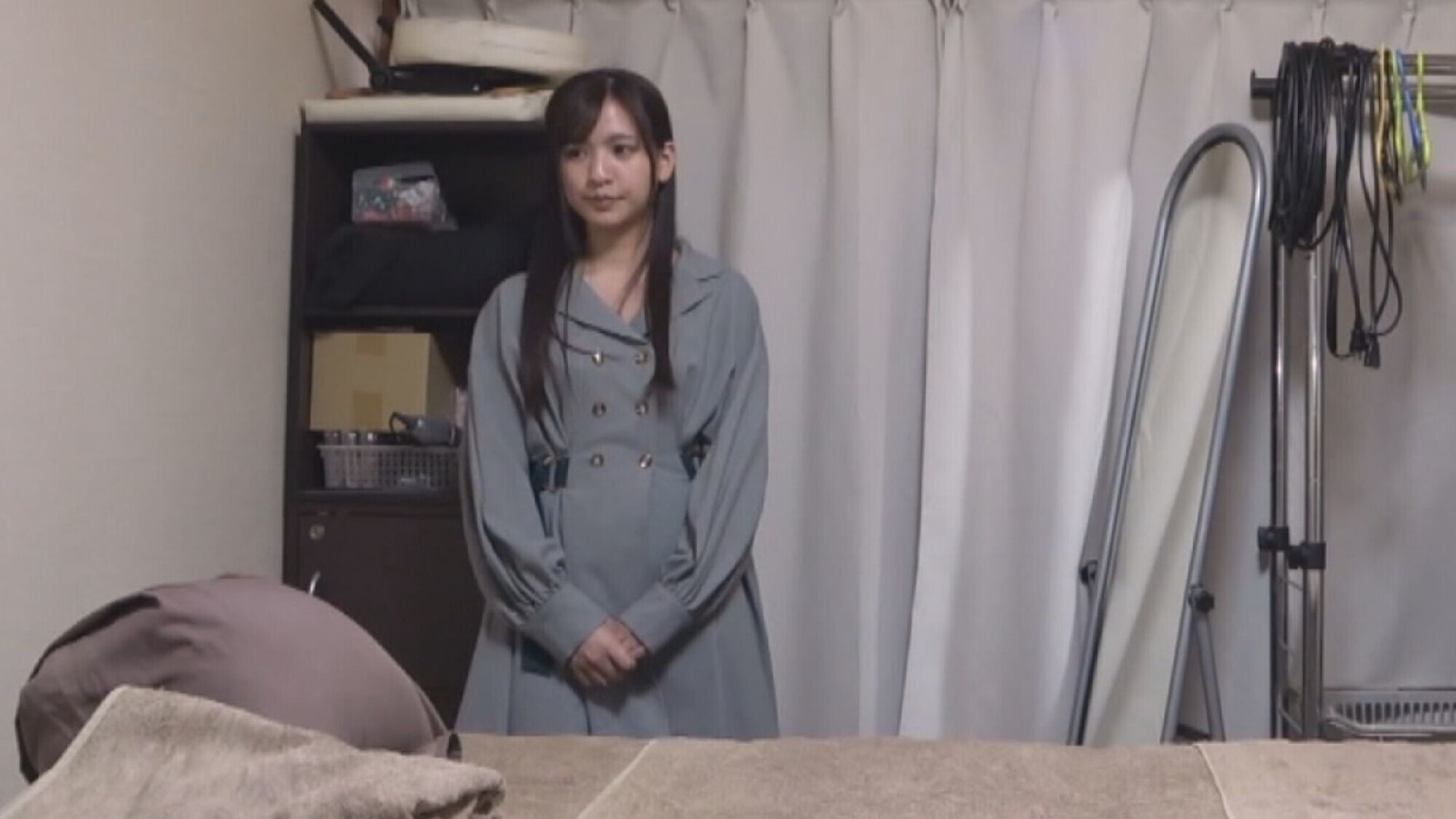 宮崎リン 魔法のオイルで快感マッサージ 画像1