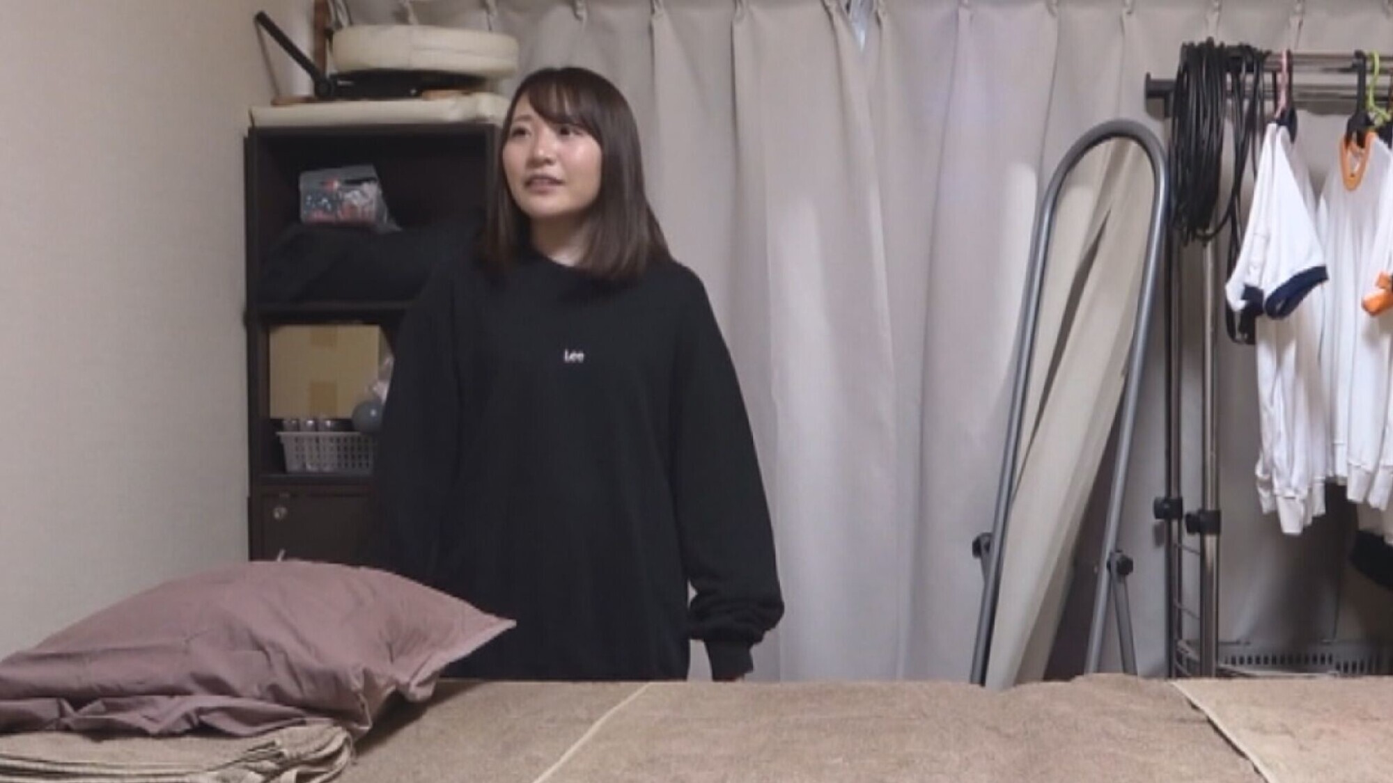 新姫もも 魔法のオイルで快感マッサージ 画像1