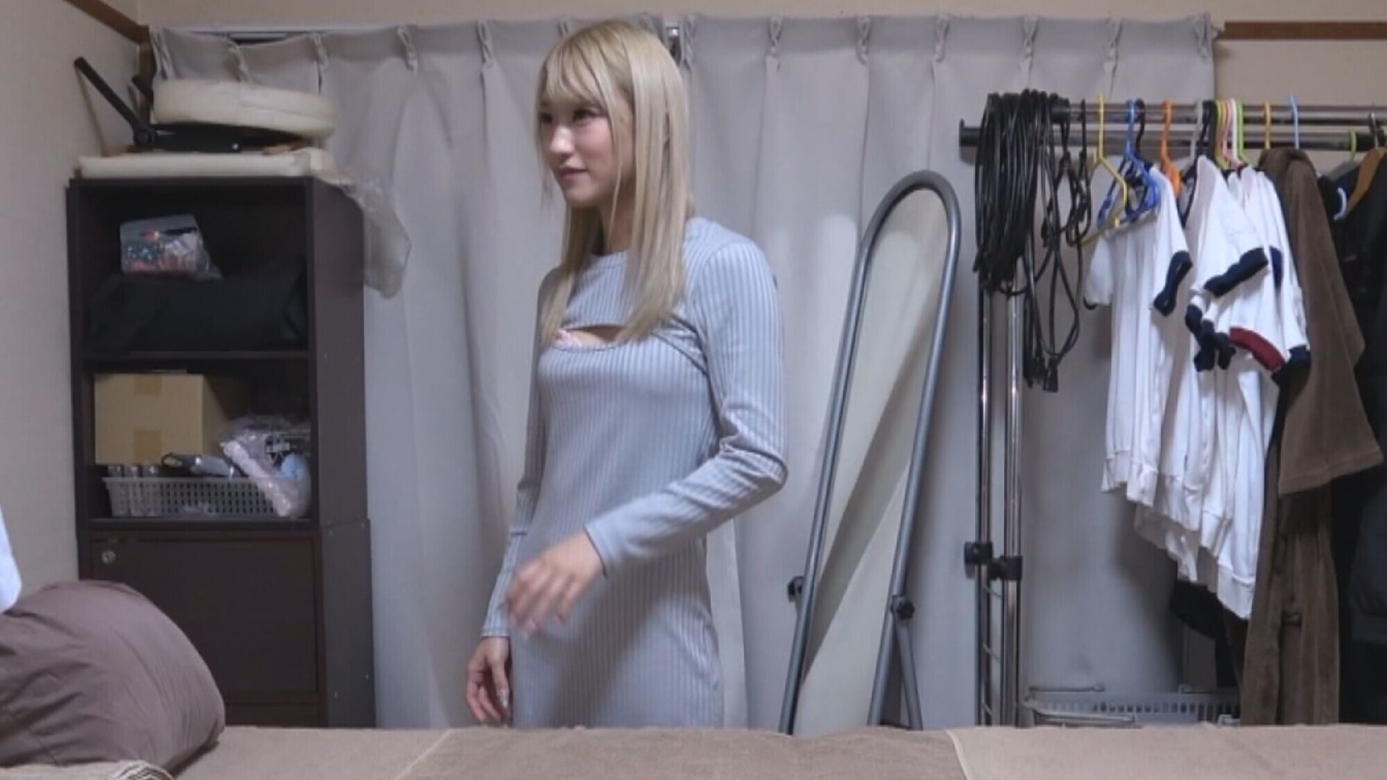 渚ひまわり 魔法のオイルで快感マッサージ 画像1