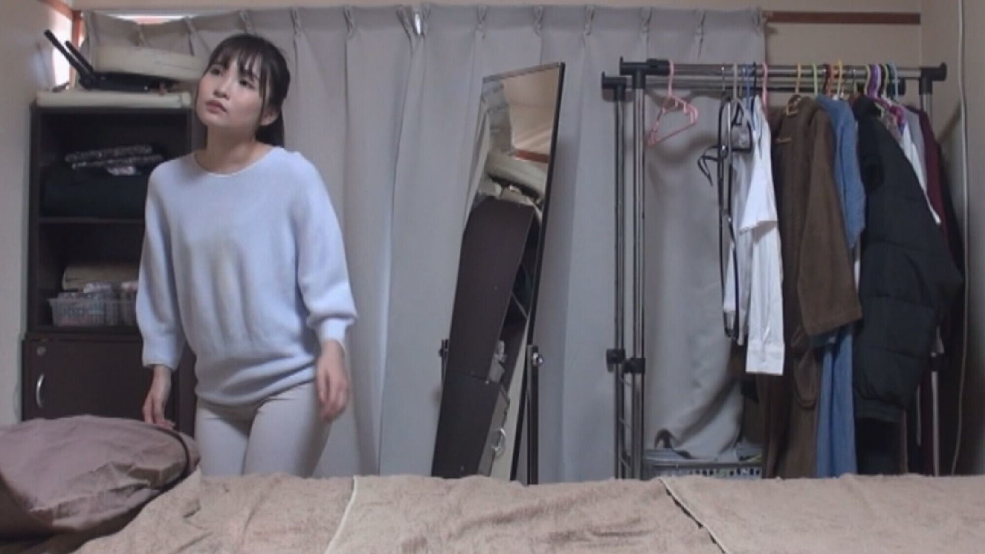 枢木あおい 魔法のオイルで快感マッサージ 画像1