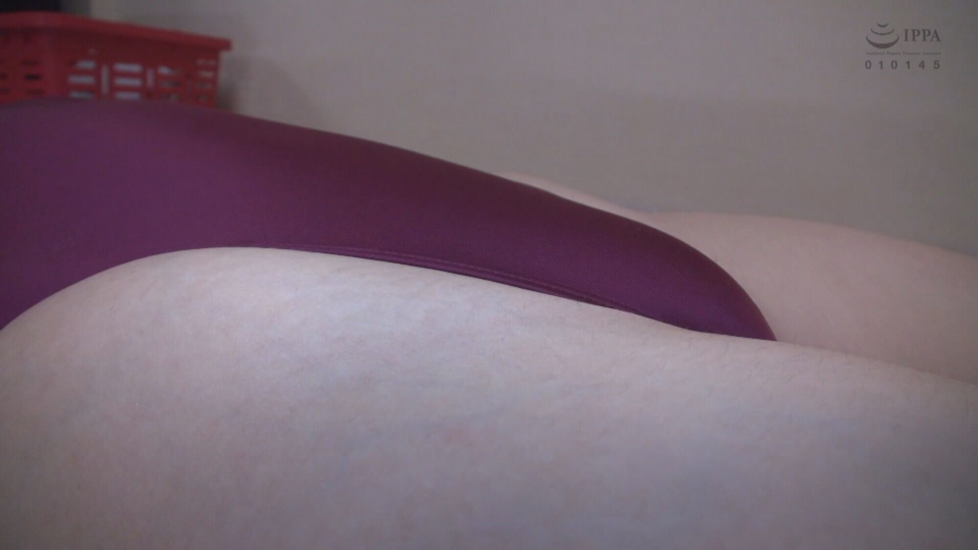 樋口みつは こんな可愛い子がハミ毛!? 毛穴まで見える大接写&フェラ抜きザーメン水着垂らし 4枚目