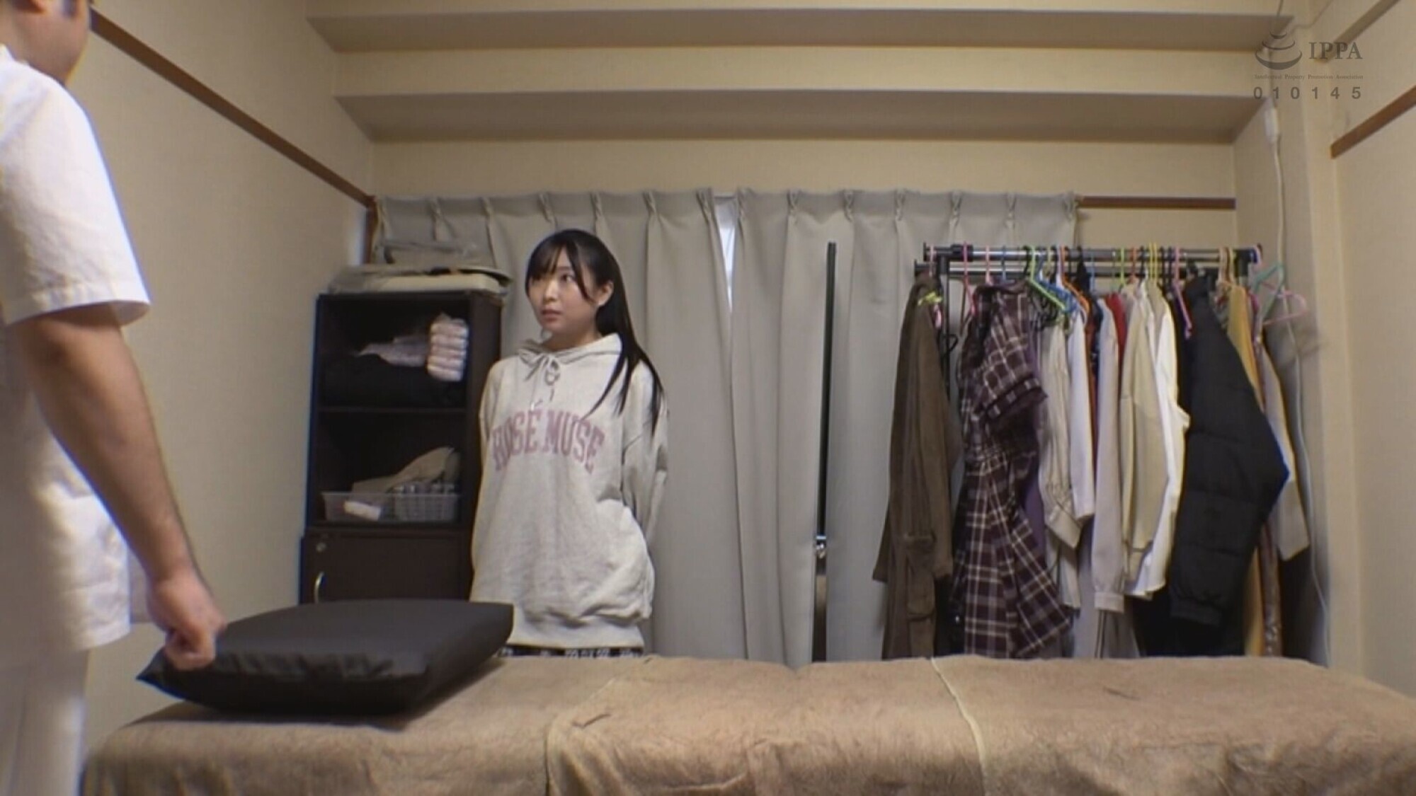 桜かな 魔法のオイルで快感マッサージ 画像1