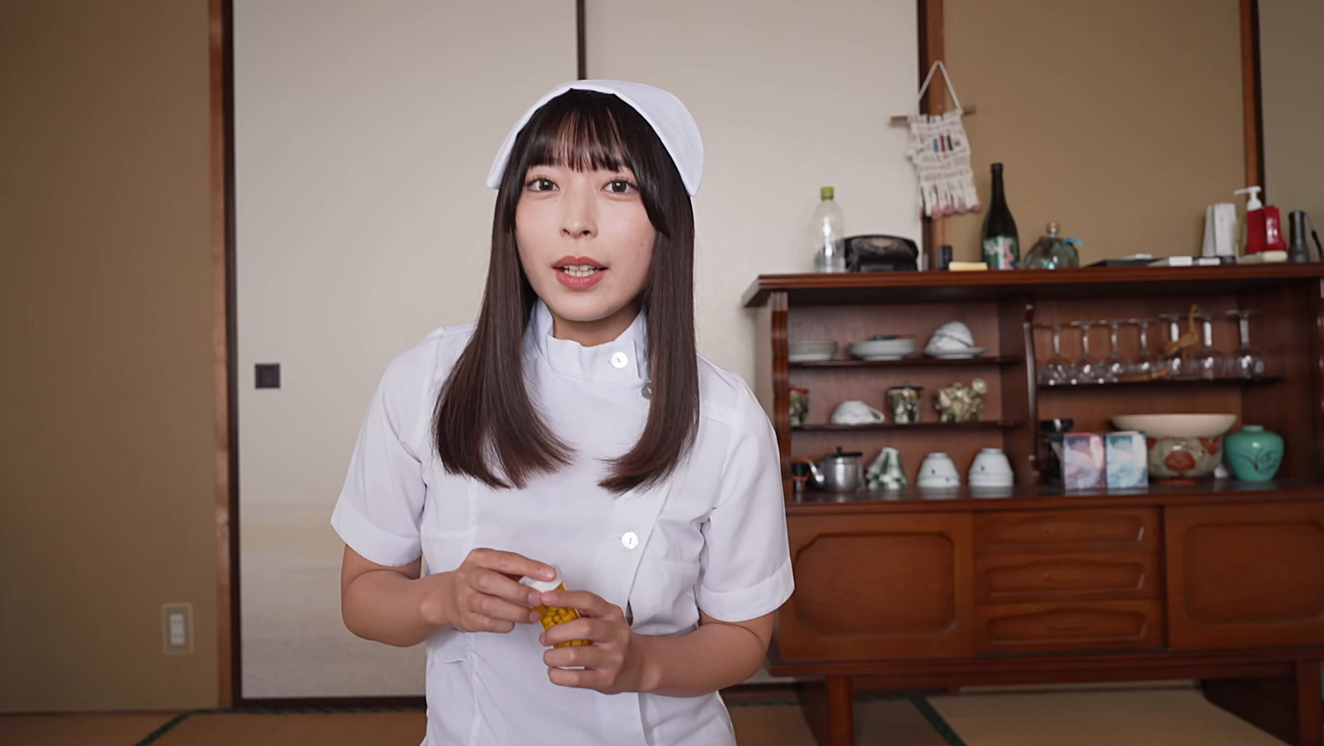 着エロ えちえち心理カウンセラーのケツがデカすぎて税金とられそうな件 柚乃りか