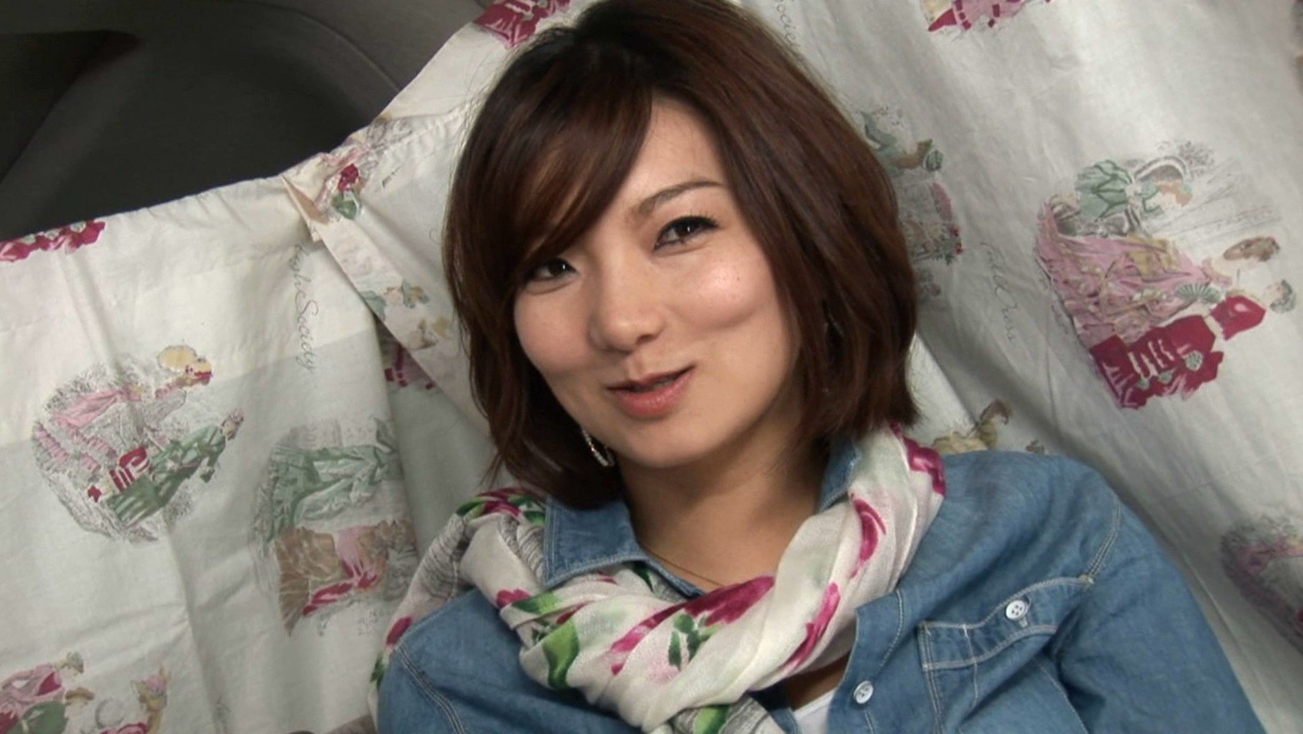 素人妻ナンパ生中出し4時間セレブDX 29 画像1