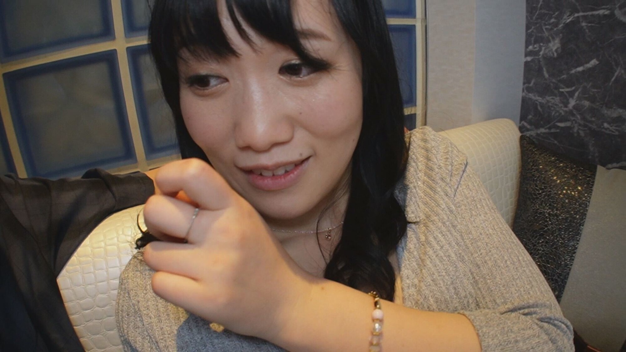 婚活パーティー帰りの子持ち巨乳美女を出待ちナンパ中出し 5時間EX 画像9