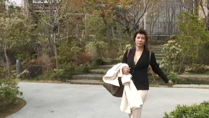 【人妻伝 午後の奥様 秘密の情事】外国人人妻のシークレット・ファック 本木パメラ42歳 画像2