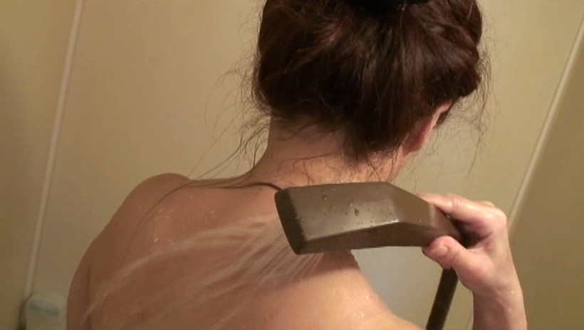 【人妻伝 午後の奥様 秘密の情事】美魔女若返り大作戦 澄川綾子53歳 画像2