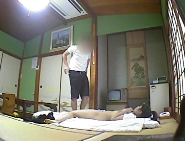 某有名旅館が閉店して流出した盗撮映像を高値で買い取り勝手に発売しちゃいました！ 画像12