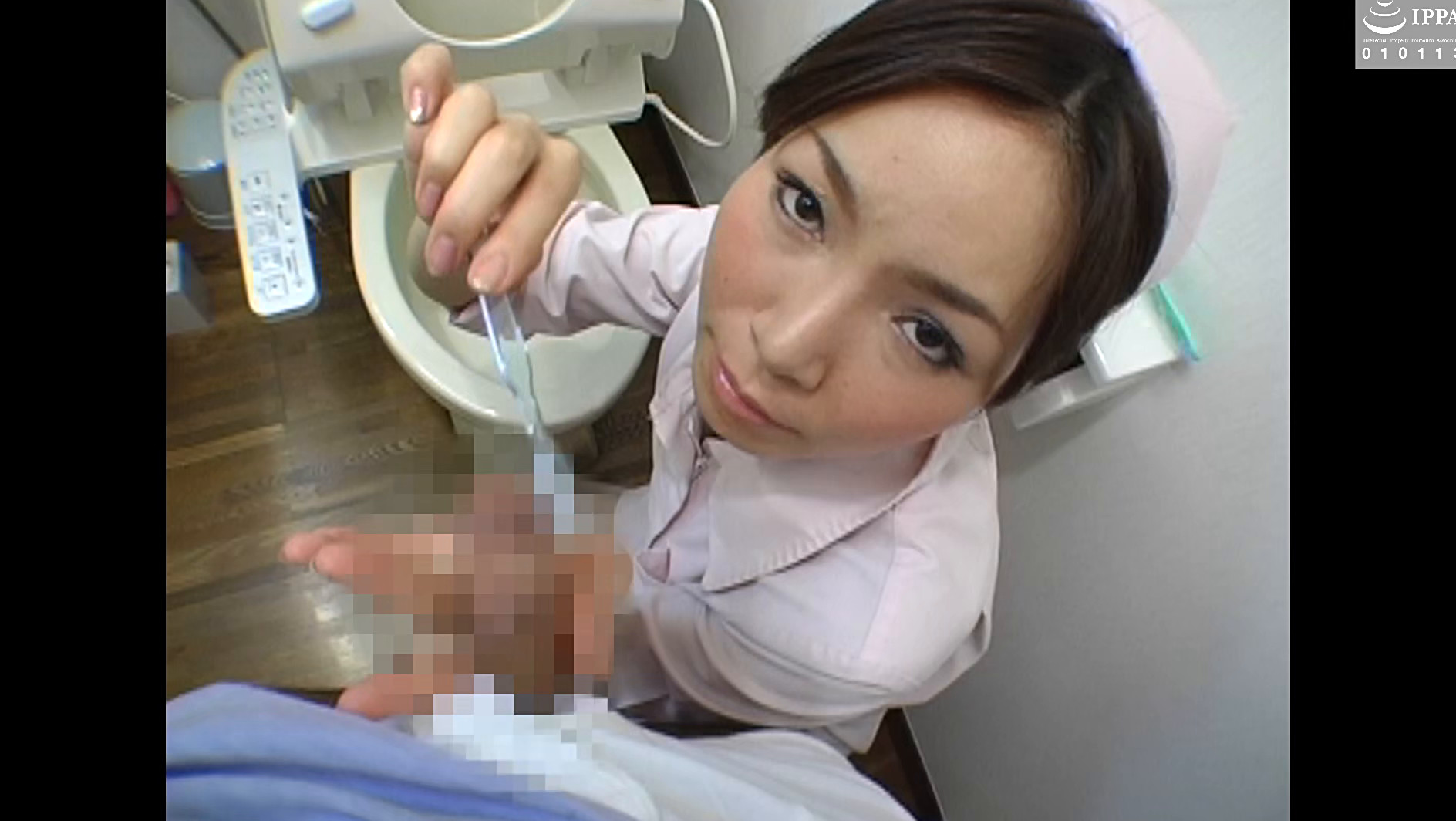 清楚で気品のある巨乳淫乱人妻の性玩具に堕ちて知る快楽射精 画像11