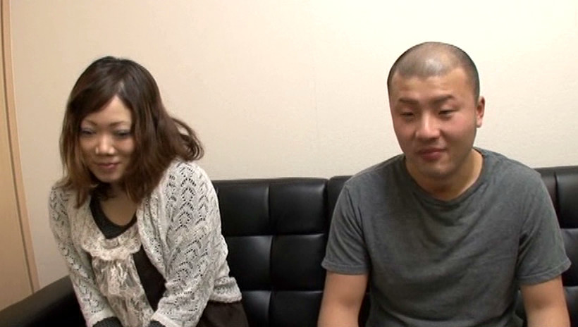 AV鑑賞中に僕のフニャチンが勃起するのを見た彼女はガマン出来ない!! 画像2