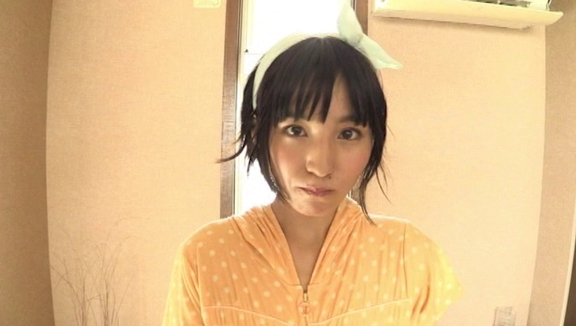 She Loves You 保田真愛 画像1