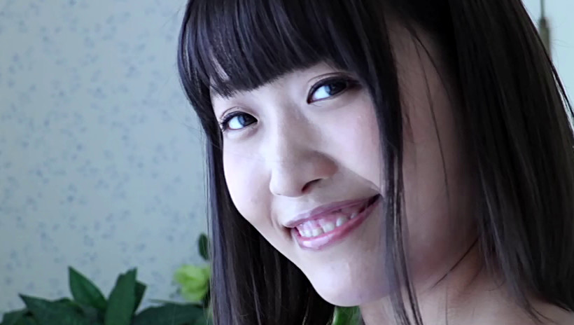 ハレンチBODY ~究極のエロ尻とGカップ爆乳が凄い新人軟体アイドルが極上ボディ引っ提げて衝撃のグラビアデビュー~ 宇佐美りな 14枚目
