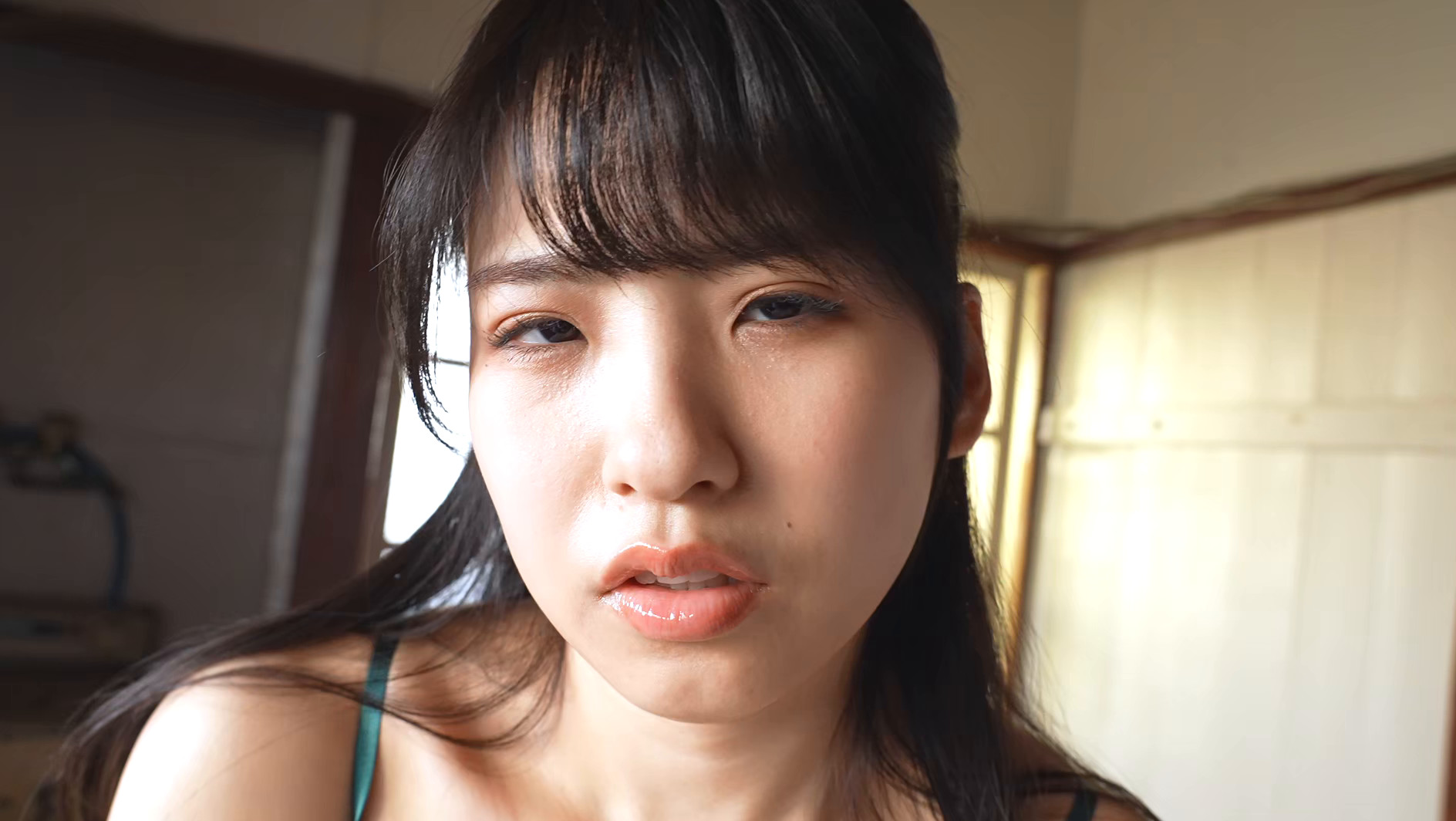 甘い囁き 白壁爽子 イメージビデオ イカされ