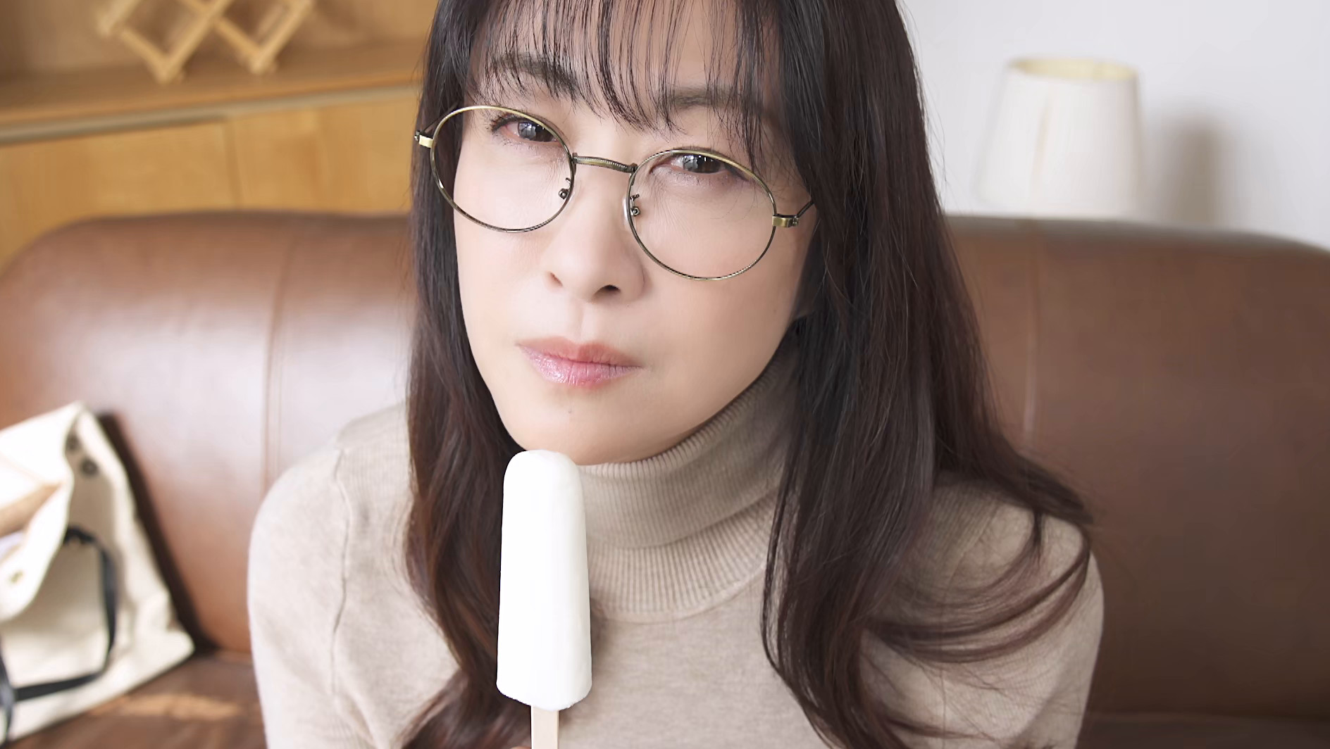孤独の忘れ方 沢地優佳 3枚目