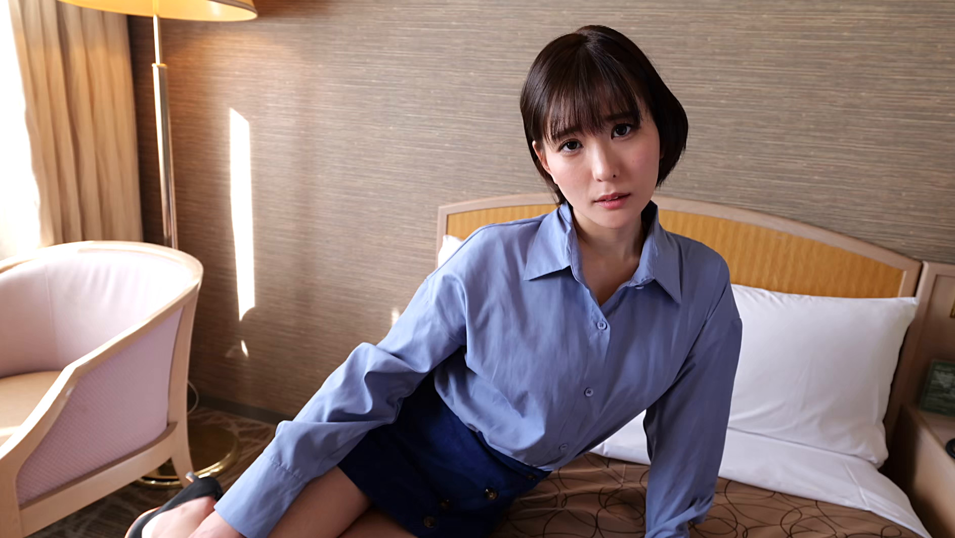 快楽の檻 朝比奈祐未 1枚目