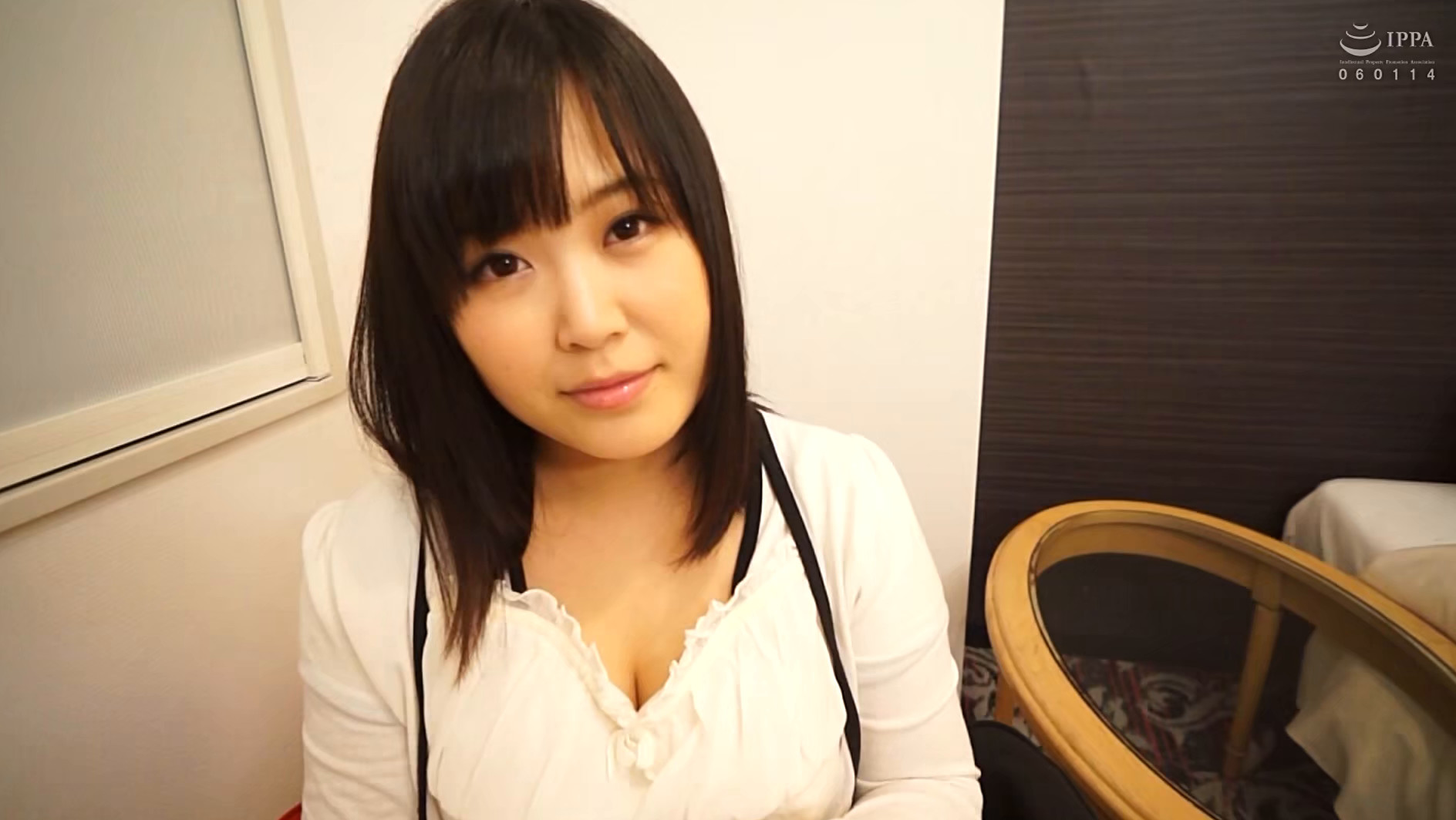 配信サイトで絶好調すぎる売り上げを叩き出している 伝説の人妻ナンパ神動画 36人8時間BEST メガトンボンバー 画像11