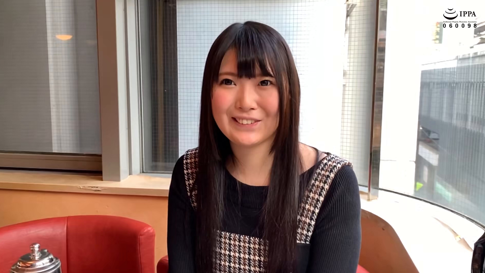 素人ホイホイ×MBM 衝撃の透明感 純度1万%の笑顔 ホンモノ天使ちゃん3連発10 撮り下ろし297分 画像12