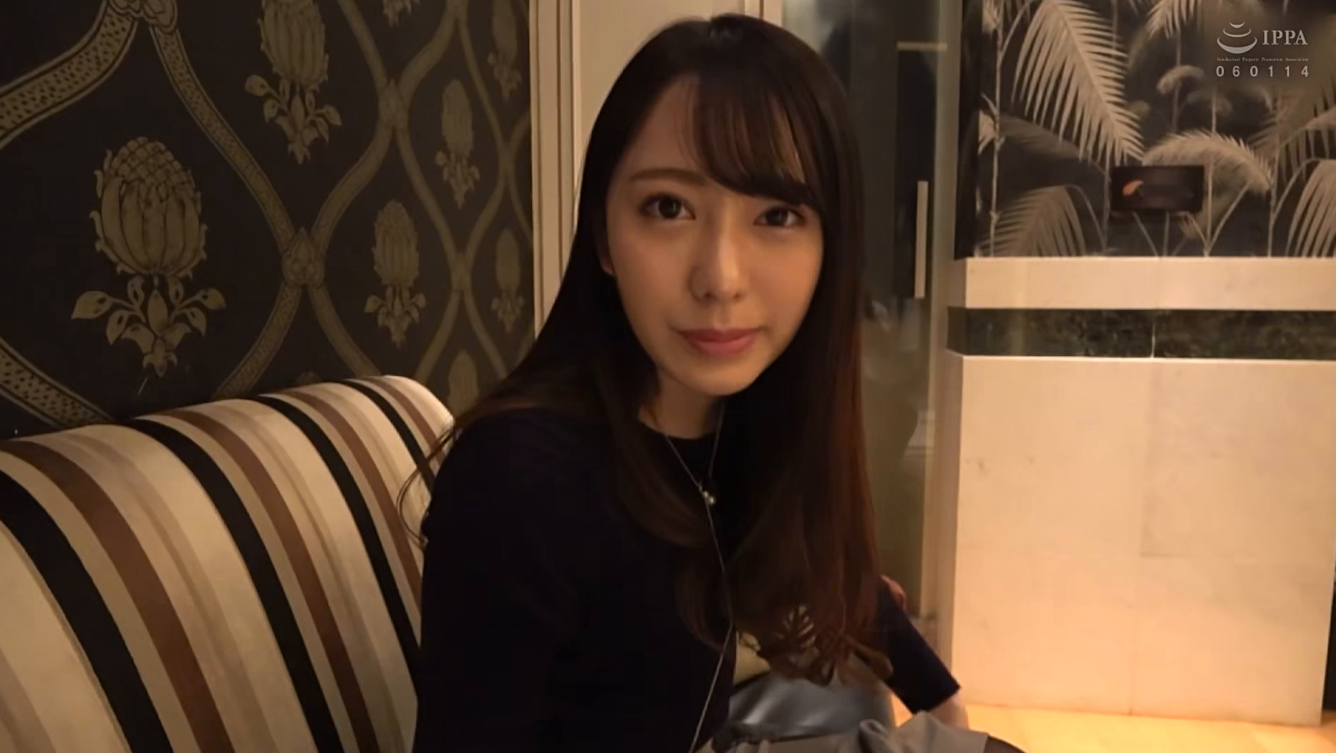 素人ホイホイ×MBM 衝撃の透明感 純度1万%の笑顔 ホンモノ天使ちゃん 最強美少女12人240分SP 3 画像1