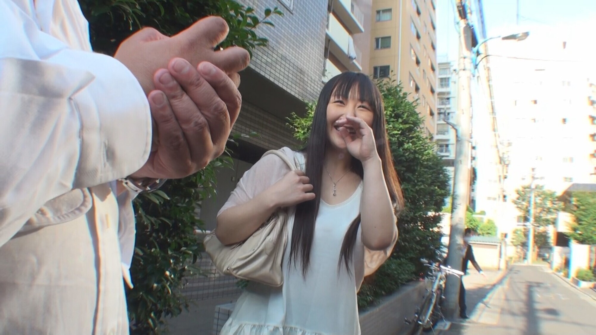 「え、お手入れ・・・したこと無いです(真っ赤)」毛深い女の濃厚エロス 素人まるだし無防備過ぎる剛毛人妻 ナンパ中出し12人240分SP 2 画像4