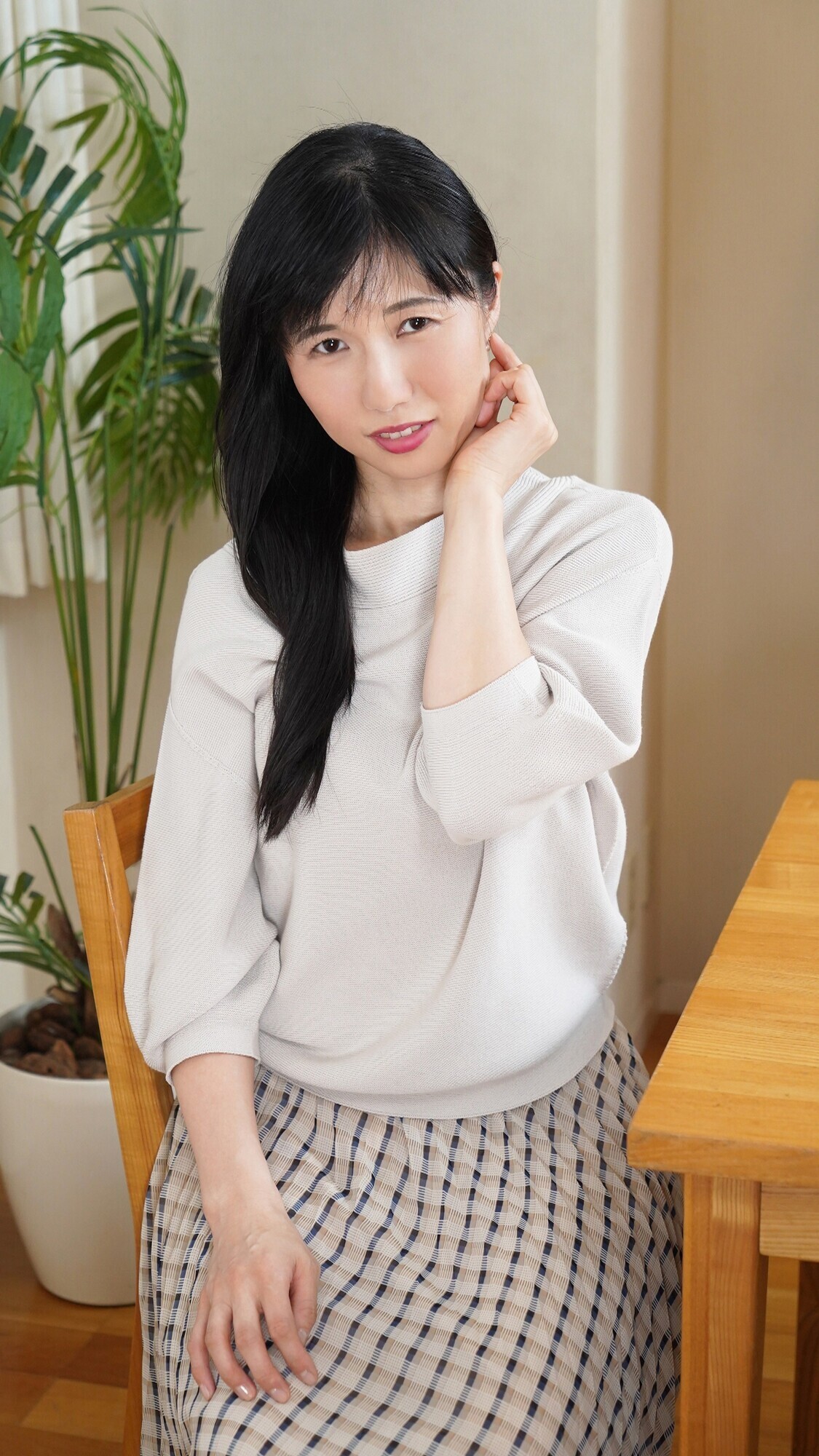いやらしい五十路はお嫌いですか？【念願のAV出演】情熱的な性欲溢れるセックス 感度極まる熟女5人 10