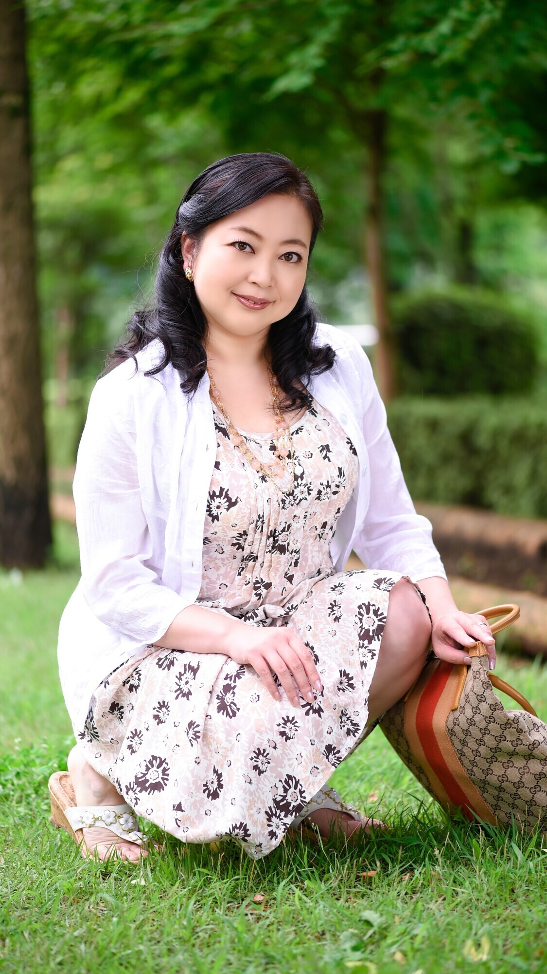 五十路で美人で爆乳って最強かよっ！ 初撮りおばさん 厳選素人6人4時間 12