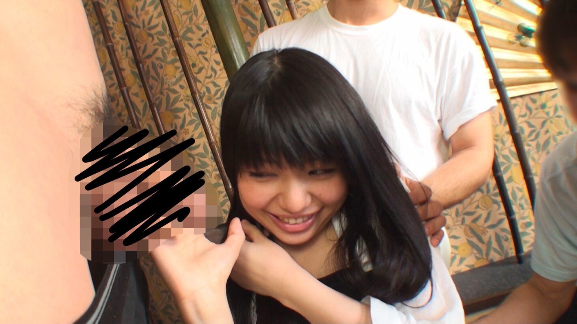 地味娘だってエッチはしたい!! 大人しく真面目な娘ほど性的好奇心を隠し持つ!? ナンパするなら・・・実は黒髪娘が狙い目だったりする!! ちょっとエッチな地味娘 12人4時間 3 画像5