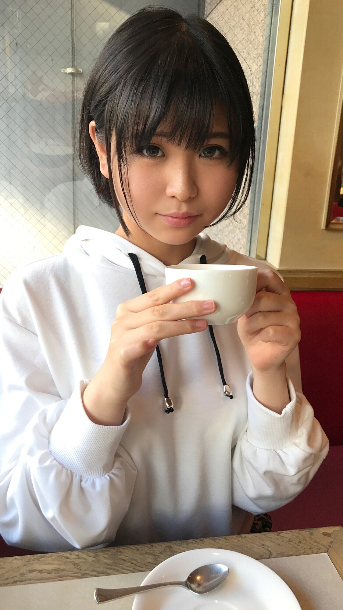イケナイ大人に仕込まれて・・・いたいけな、おぼこい顔してエロさ全開!淫乱ウブっ娘 特盛36人 永久保存版 画像15