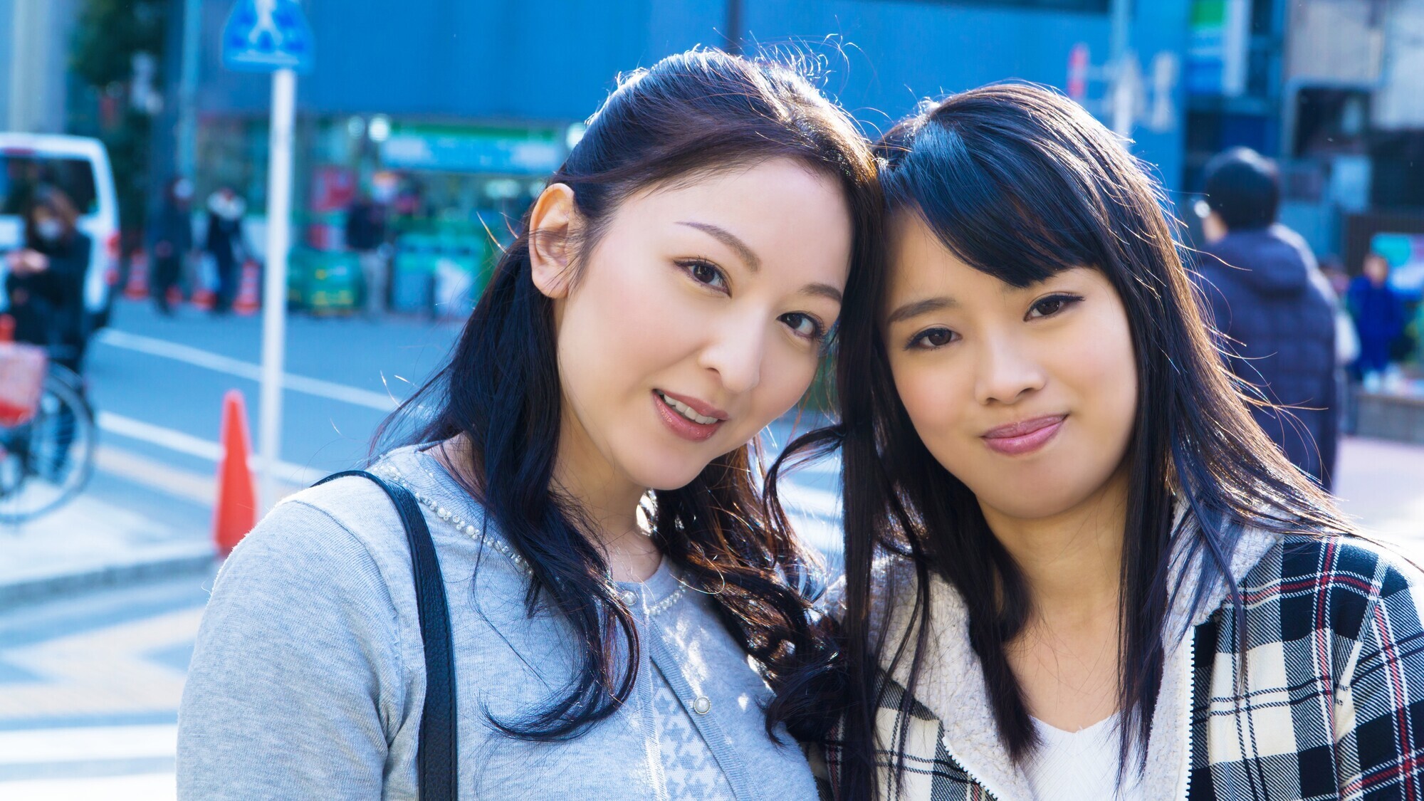 家族の絆は固かった!?「お父さんには言わないで」とか言いながら、娘の前でもお構いなし、欲求不満を拗らせた熟女母 36名8時間スペシャル 画像2