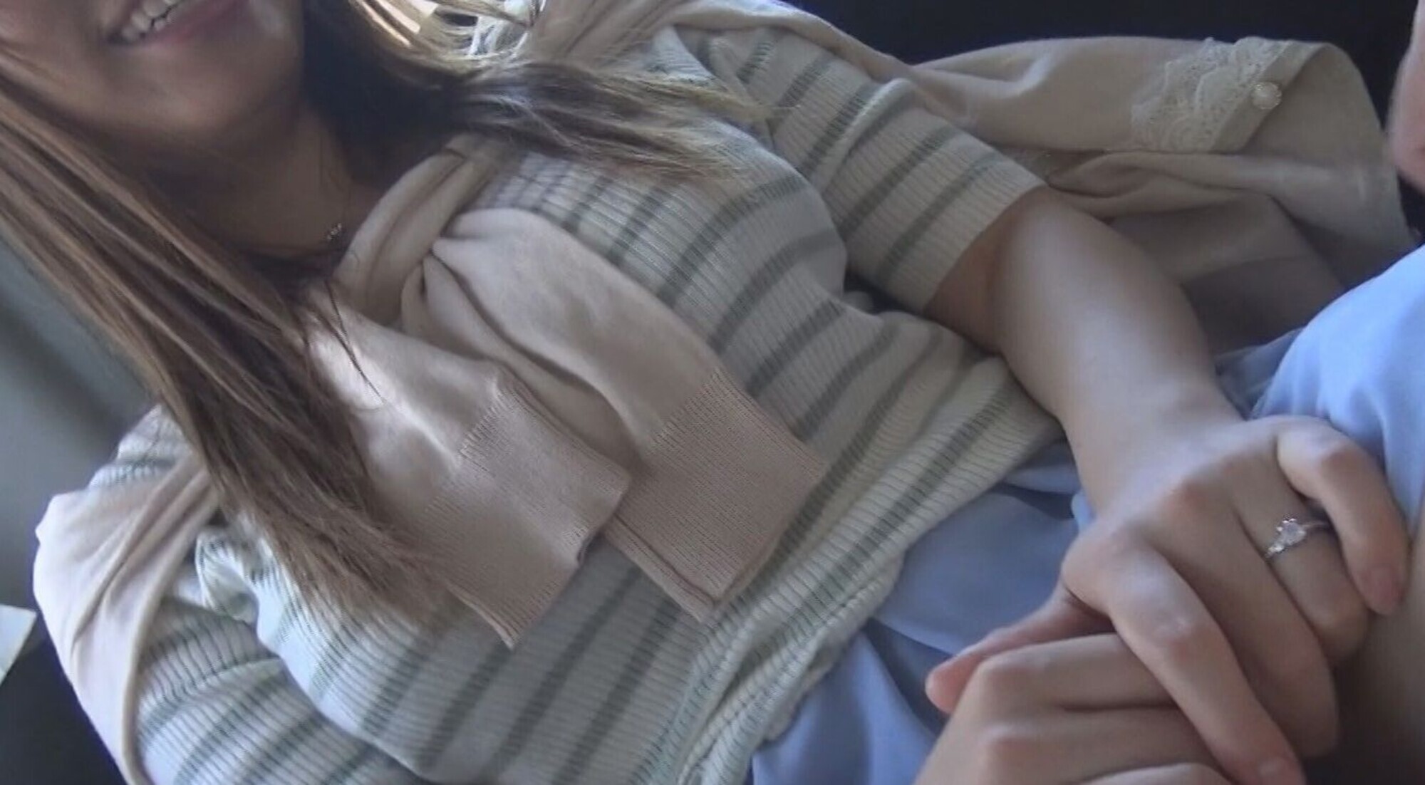 無自覚な着衣巨乳がターゲット！ムチムチの食べ頃ボディ！ 笑顔が素敵な癒し系！ 緩すぎる豊満巨乳妻 ナンパ中出し 12人4時間SP 2 画像2