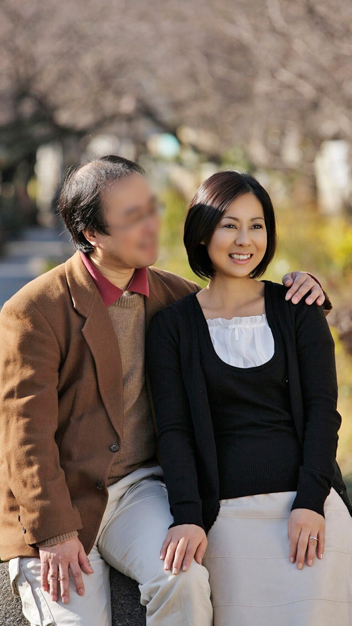 熟年ドラマ傑作選！ 夫の隣で妻が他人に跨る 背徳と淫靡な物語 7編x4時間 画像8