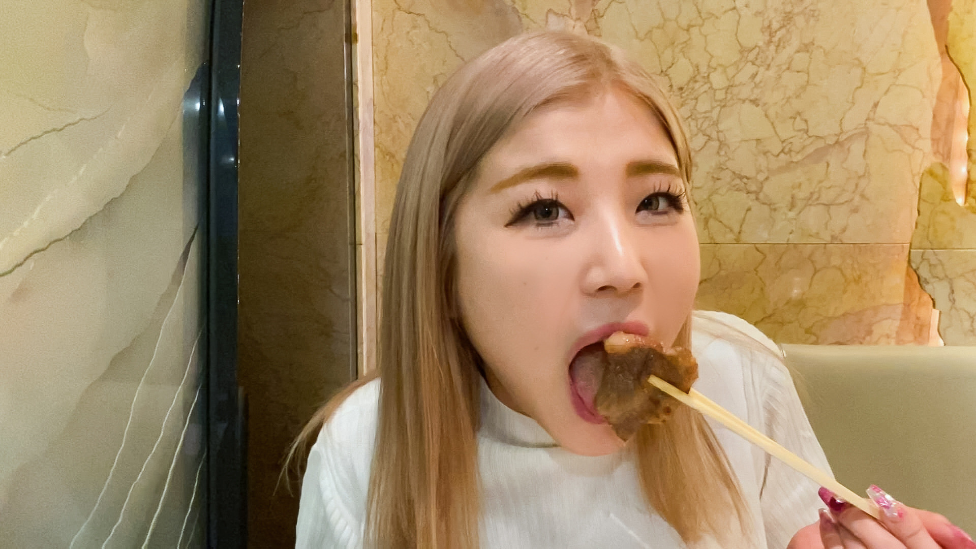 美形素人女子と中出しノーカット撮影!スベスベ美肌のパイパン美尻ギャルとの性交記録 画像6