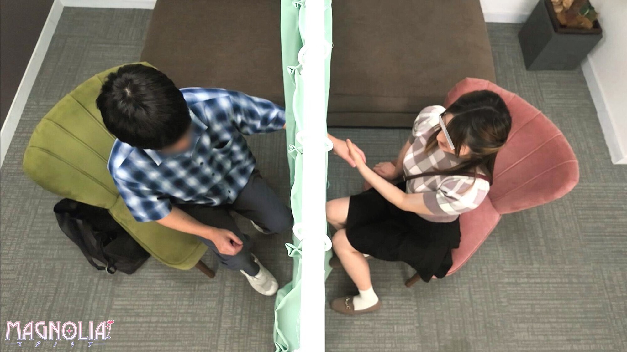 『恋人なし男女は「性器の味」だけで恋に落ちて初対面の相手とSEXしてしまうのか?』透明感MAXなイマドキJDが同年青年とマッチング♪お互い顔を見ず探り合いながら真実の愛を求めて中出しガチ交尾♪【街角素人モニタリング♯みく♯21歳♯大学生】 画像1
