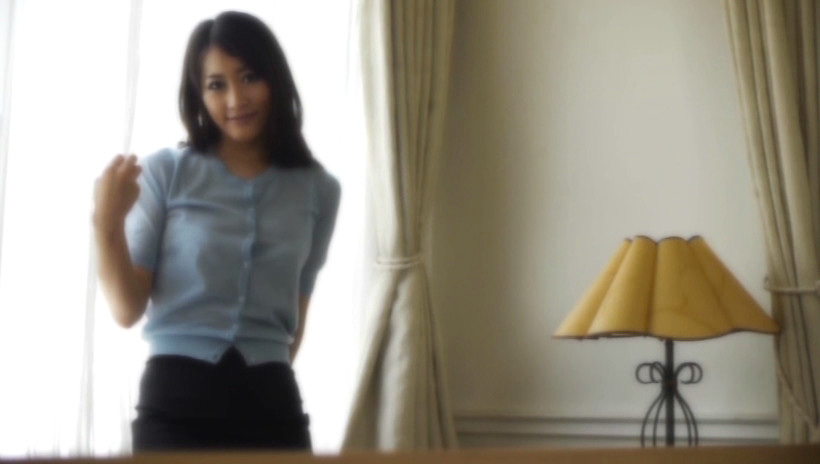 美貌セレブ妻 夫の前でSEX講習2 青木美空 画像1