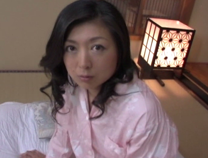 親子姦通 美母と息子の近親相姦 画像1