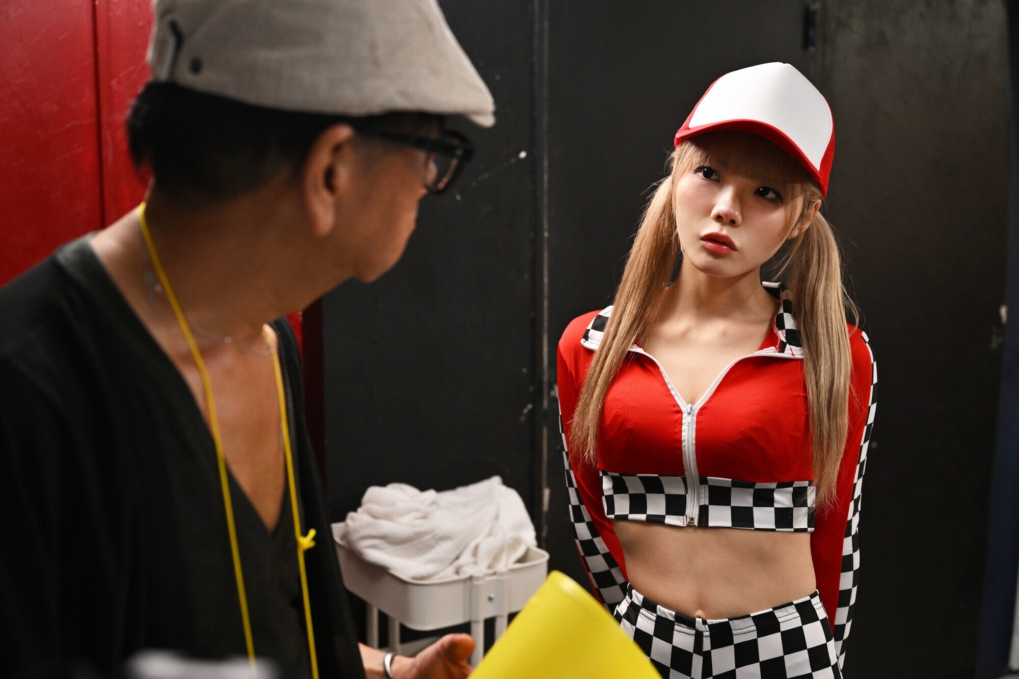 イッてもイッてもイキ足りない!!!ドスケベ文学美少女AVデビュー 美澄玲衣 15枚目