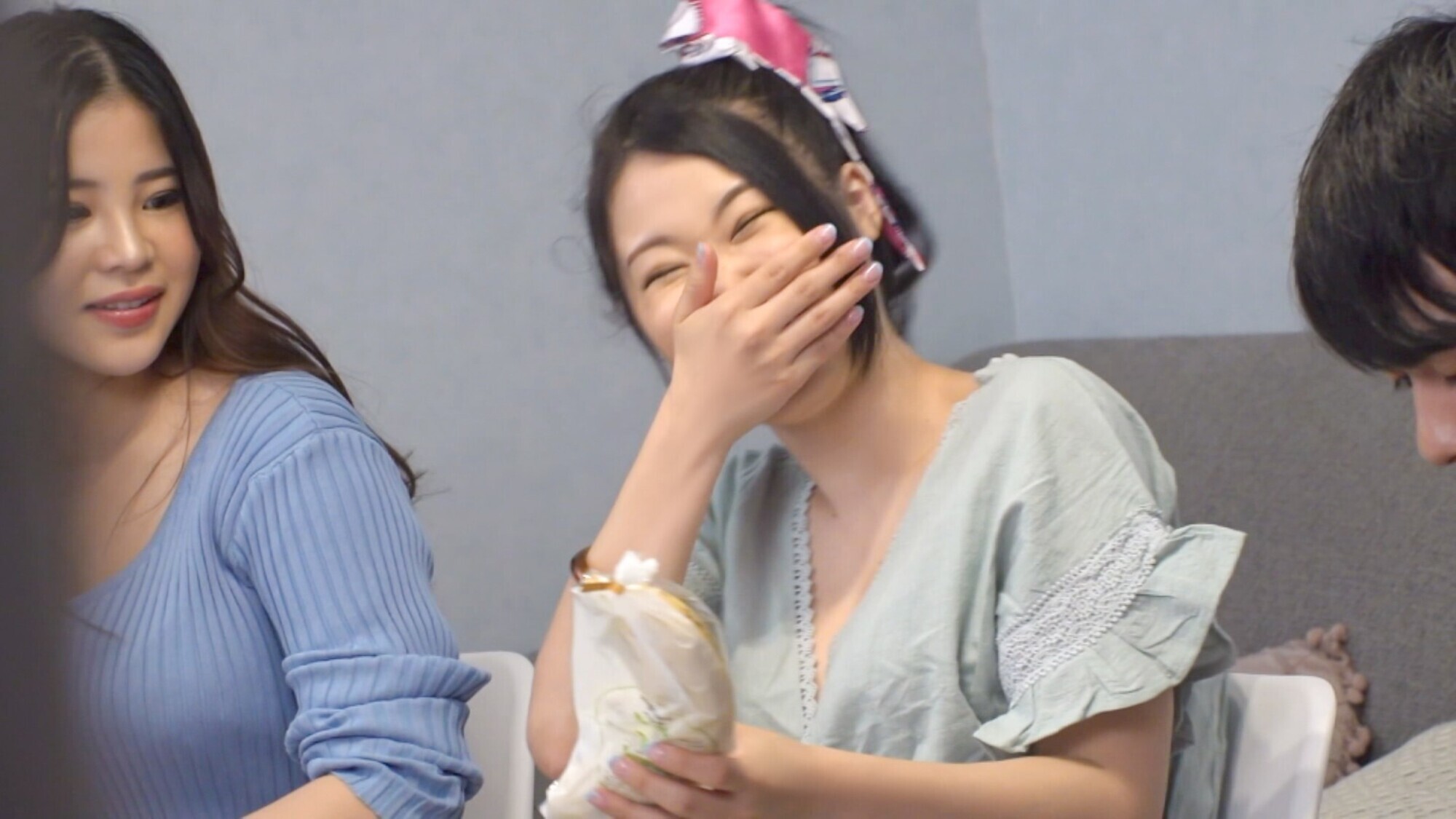 【神スタイル】先週別れたばかりです・・・美くびれ清楚系Gカップ水着美少女、押しに弱すぎて2中出しwww 画像3