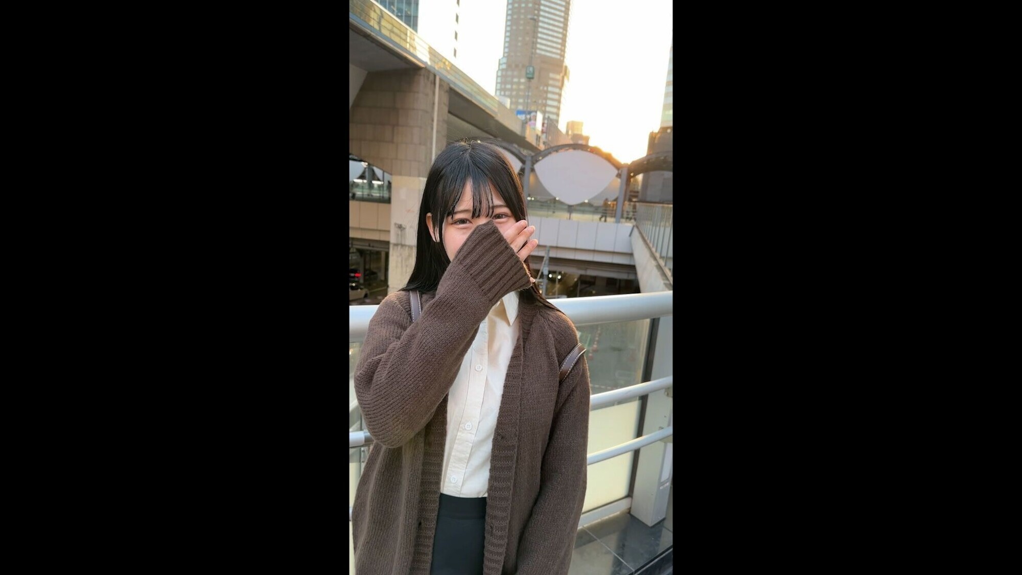 名門女学院2年生。ミスコン受賞者。完璧な経歴と希望溢れる未来に傷をつけるハメ撮りデートの一部始終。 1枚目