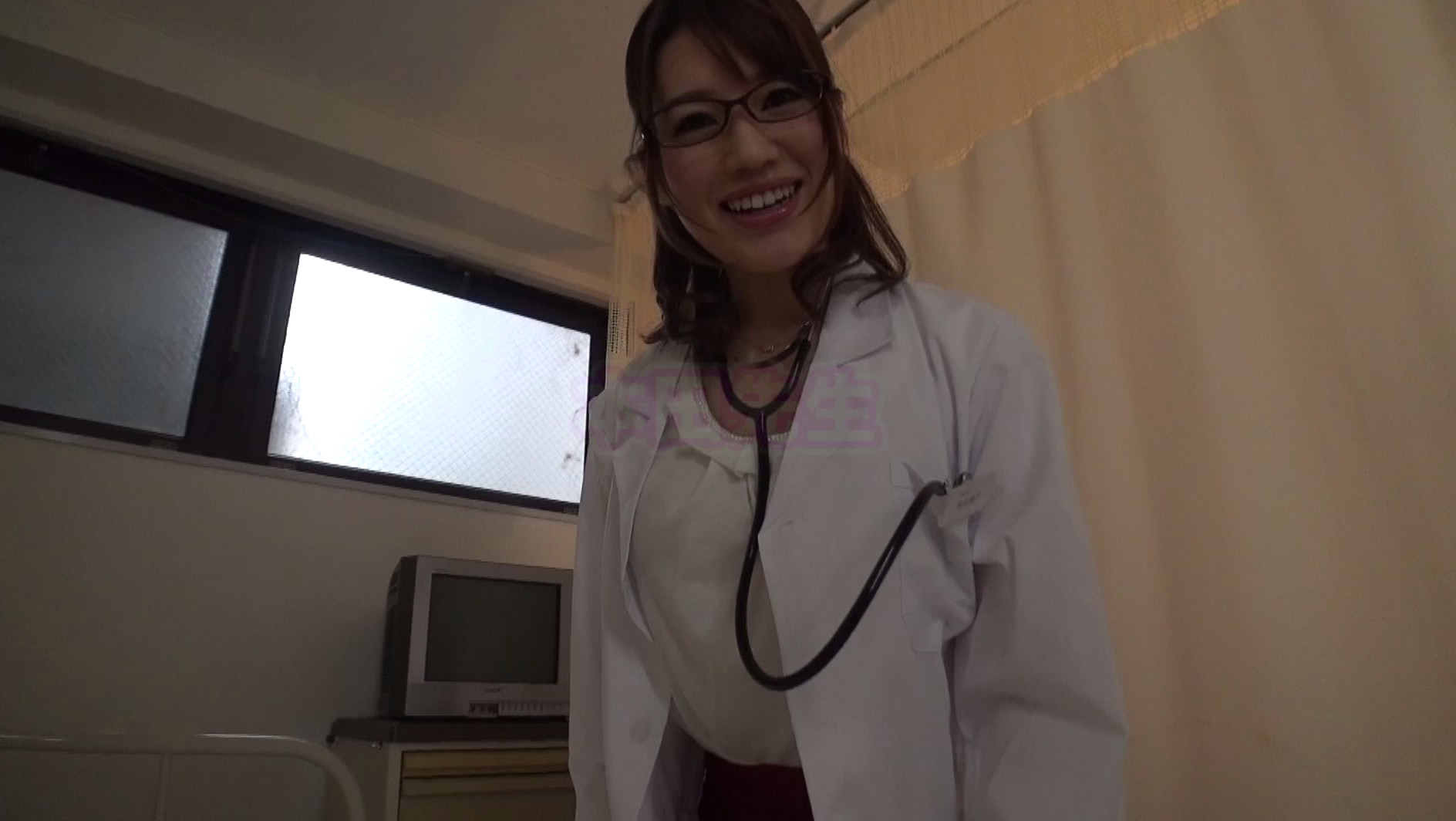 現役美人ドクター 巨乳中出し女医の誘惑 画像14